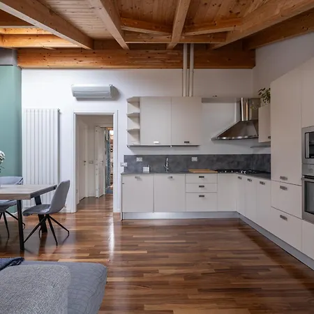 Spazioso Loft In Bicocca Apartment